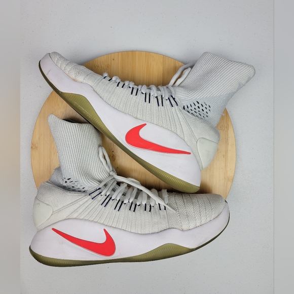 Nike Hyperdunk Flyknit USA Sneakers Mens 9.5 - Picture 10 of 13